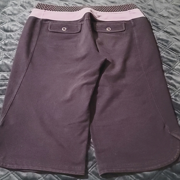 Lululemon women capri pants - Picture 4 of 5